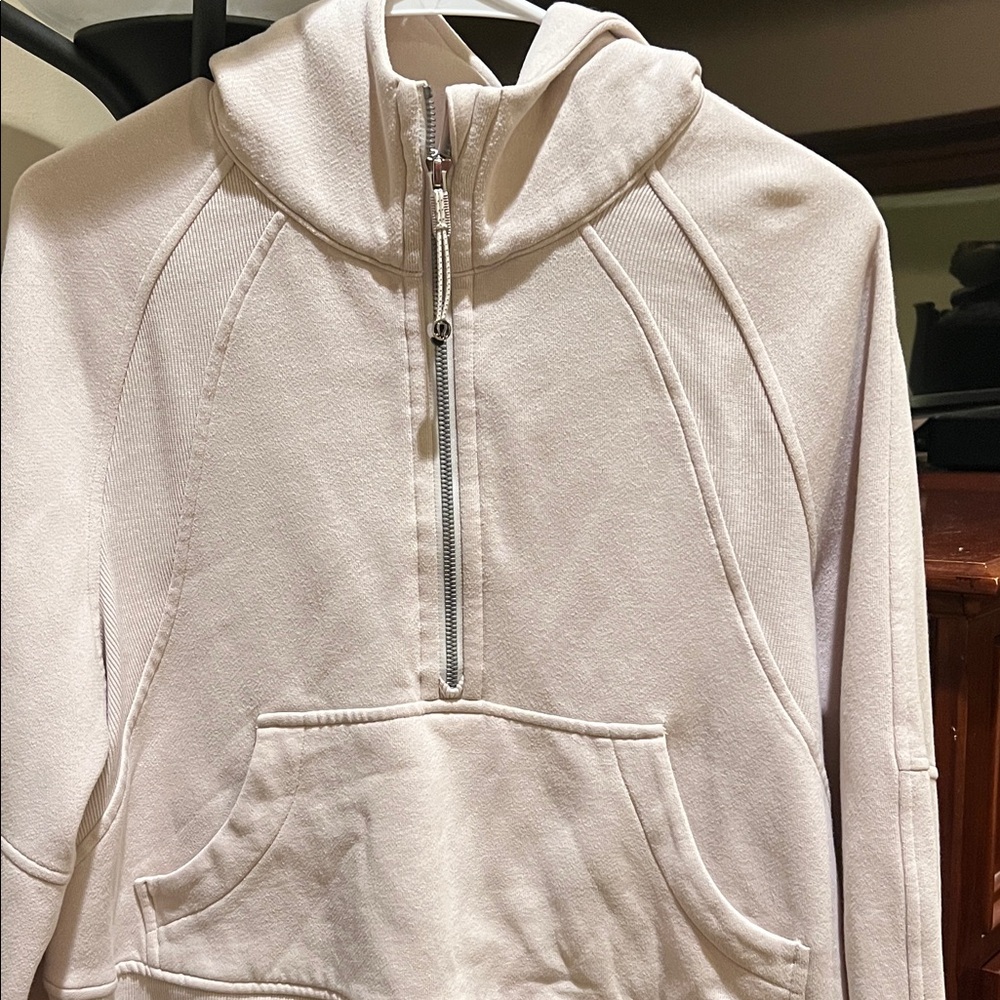 Lululemon Scuba